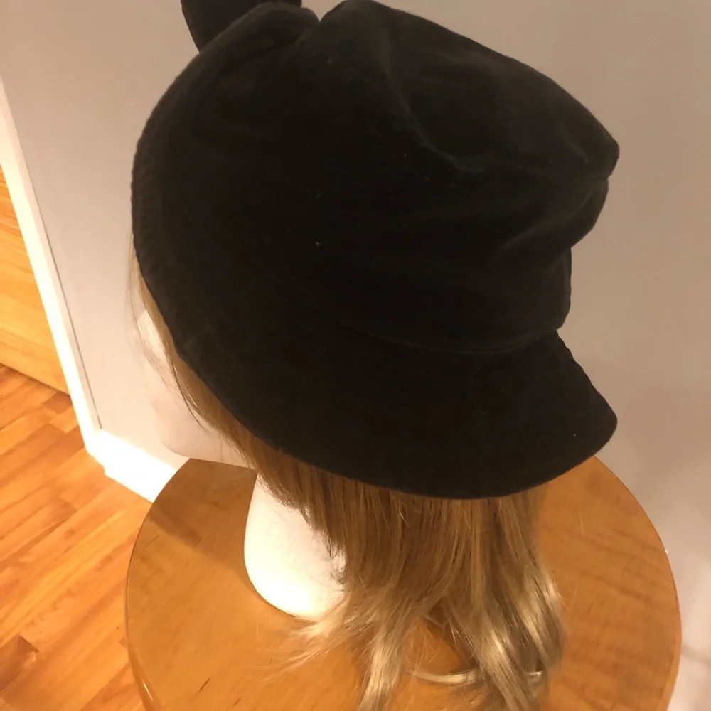 Previously Worn Black Hat - Picture 3 of 6